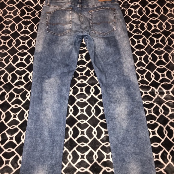 Acid Wash AE Jeans - Picture 3 of 6